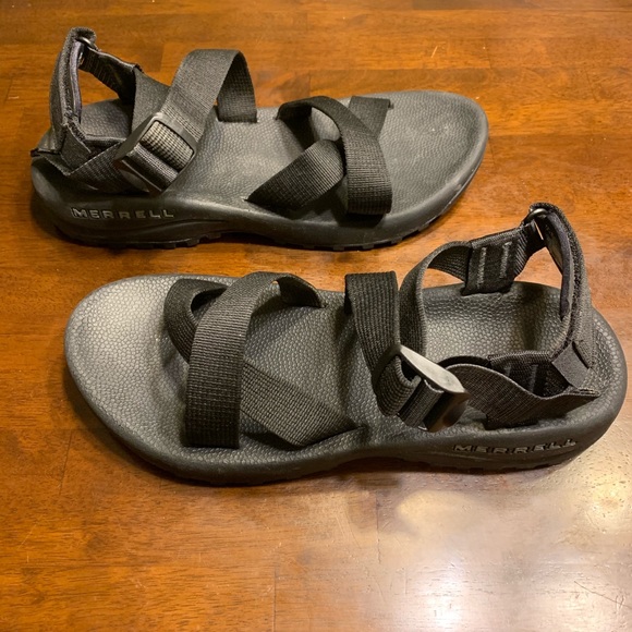 Men’s Merrell Python sandals - Picture 2 of 8